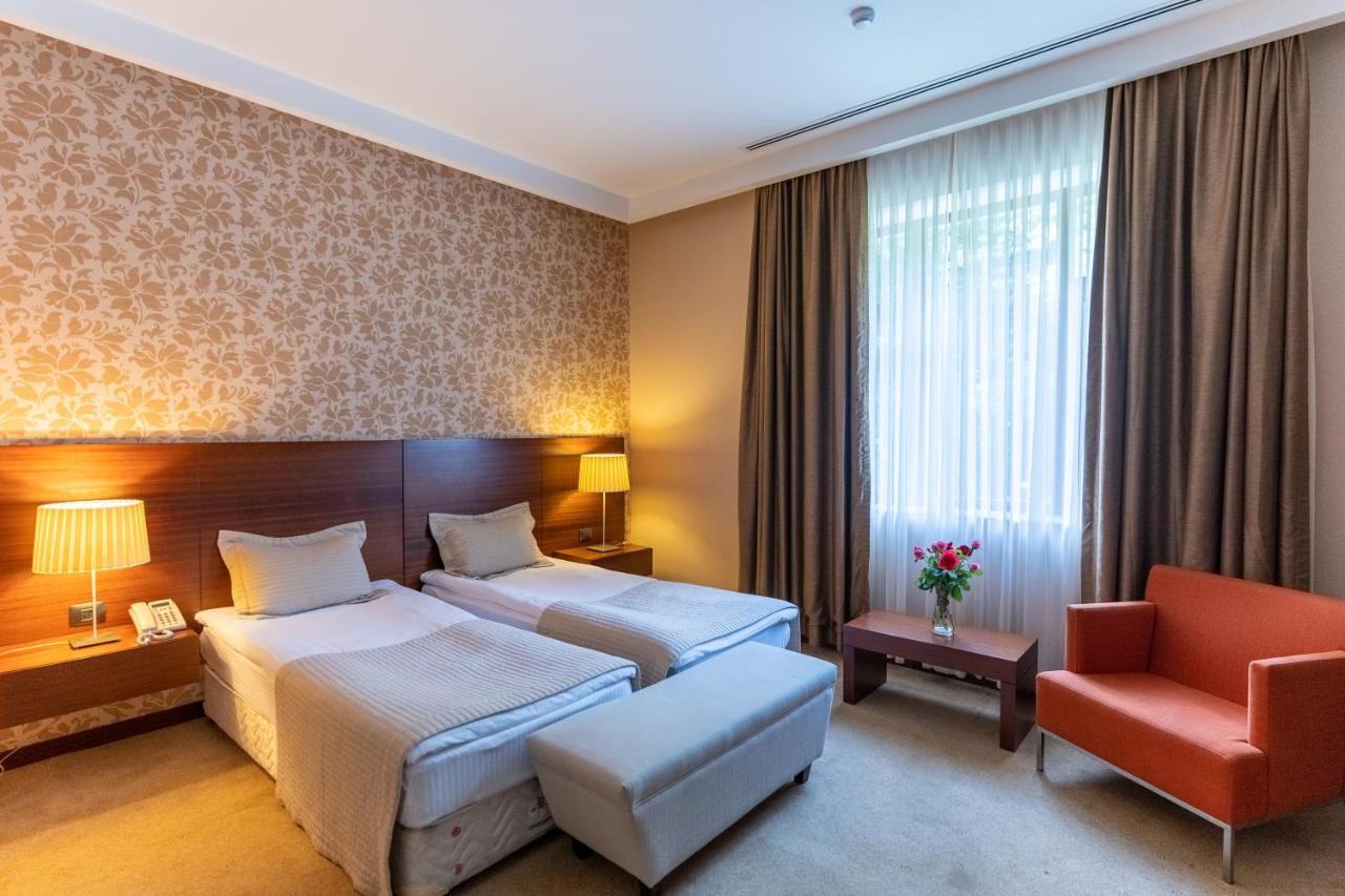 Qafqaz Resort Hotel Qəbələ Zewnętrze zdjęcie
