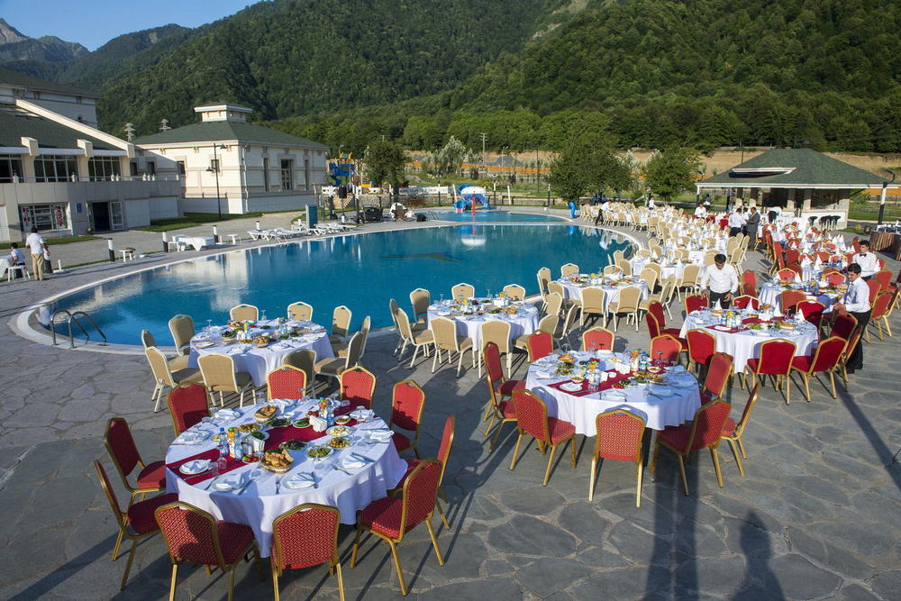 Qafqaz Resort Hotel Qəbələ Zewnętrze zdjęcie
